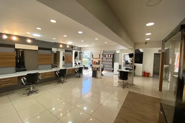 T&amp;T Hair Studio - Resim 1