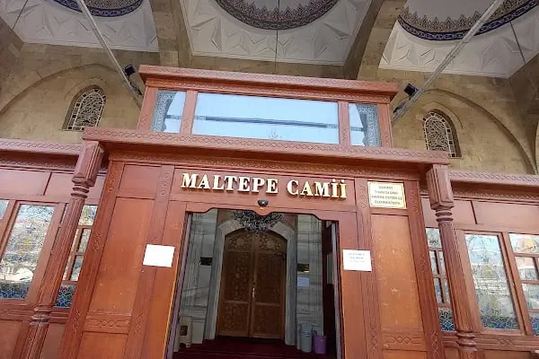 Maltepe Cami - Resim 20