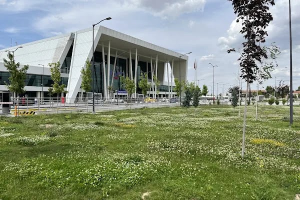 Konya Selçuklu YHT Gar - Resim 1