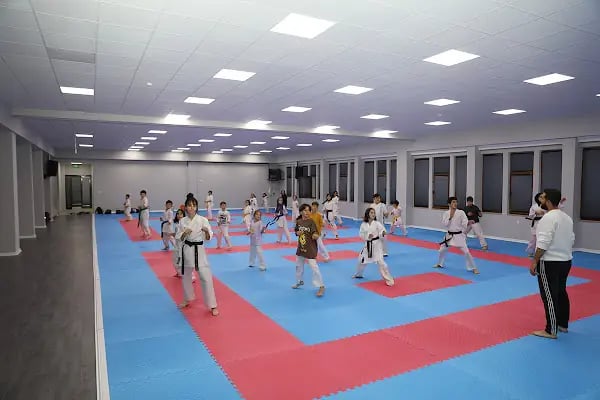 AYLİFE SPOR MERKEZİ &amp; CAFE RESTAURANT - Resim 12