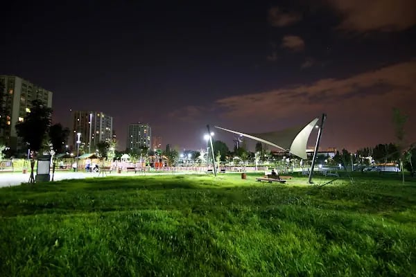 Zafer Park - Resim 17
