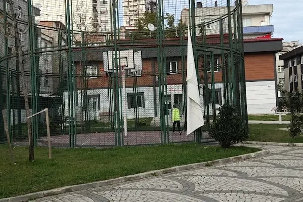 Bağcılar Belediyesi Uçanevler Parkı Aile Çay Bahçesi - Resim 16