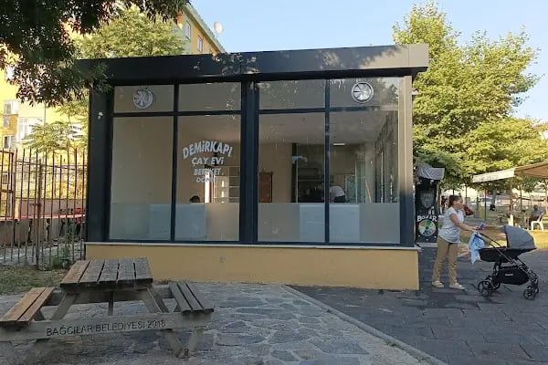 Bağcılar Belediyesi Uçanevler Parkı Aile Çay Bahçesi - Resim 7