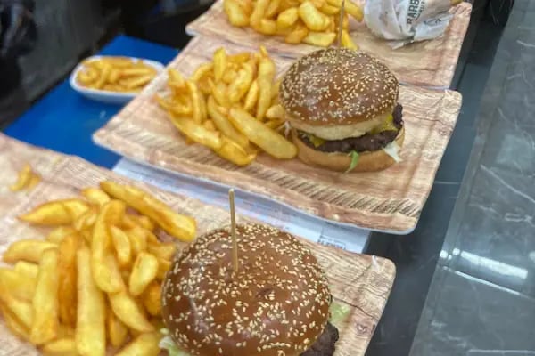 BARBEQUE BURGER - Resim 3
