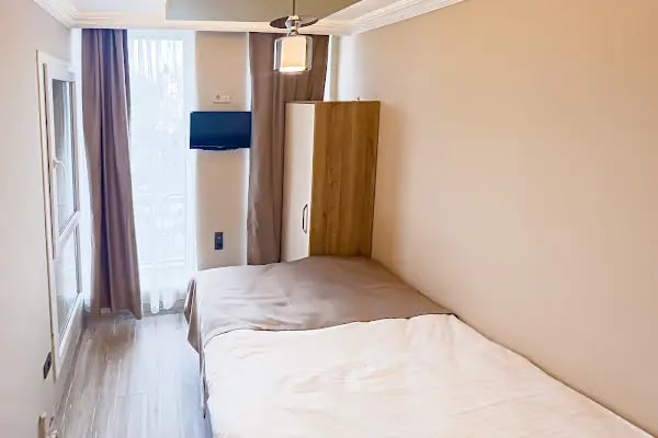 Smyrna Homes &amp; Suits - Resim 5