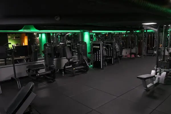 FiT//izz Fitness ve Sağlık Merkezi Çarşı Şubesi - Resim 13