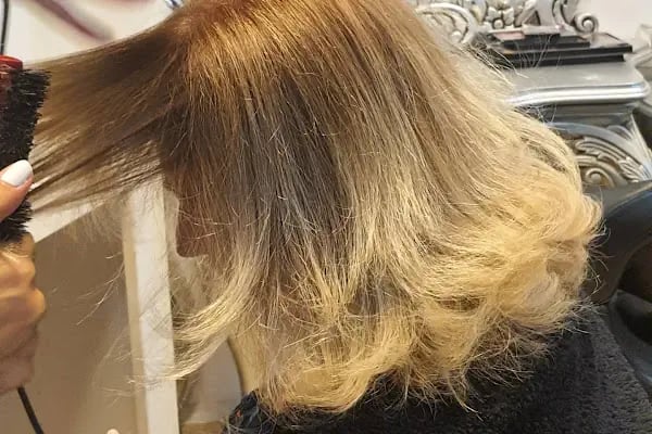 Bilgecan Unisex Coiffure and Permanent Make up Art - Resim 3