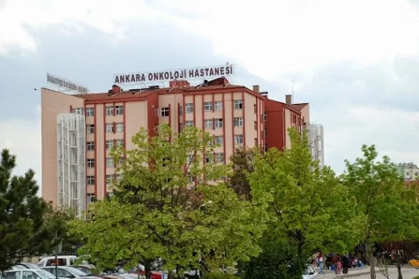 Dr. Abdurrahman Yurtaslan Ankara Onkoloji Eğitim ve Araştırma Hastanesi - Resim 1