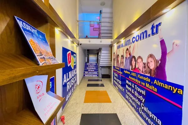 İstanbul Lisan Merkezi - Bakırköy İngilizce ve Yabancı Dil Kursu - Resim 14