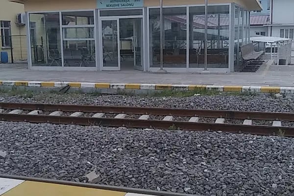 Mithatpaşa Tren İstasyonu - Resim 19