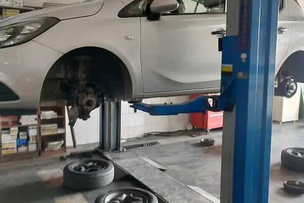 ÖZDEMİR Bosch Car Service &amp; Aliağa Oto Ekspertiz - Resim 2