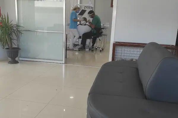 Özel Dental Town Diş Polikliniği Buca Şube - Resim 2