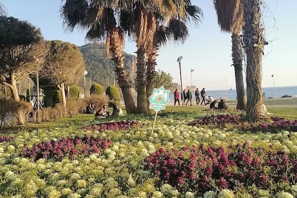 Damlataş Plajı - Resim 14