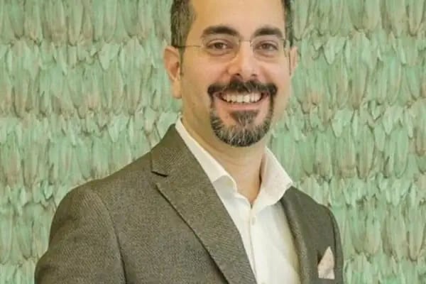 Doç. Dr. Cem Aslan, Plastik Rekonstrüktif Ve Estetik Cerrahi - Resim 2