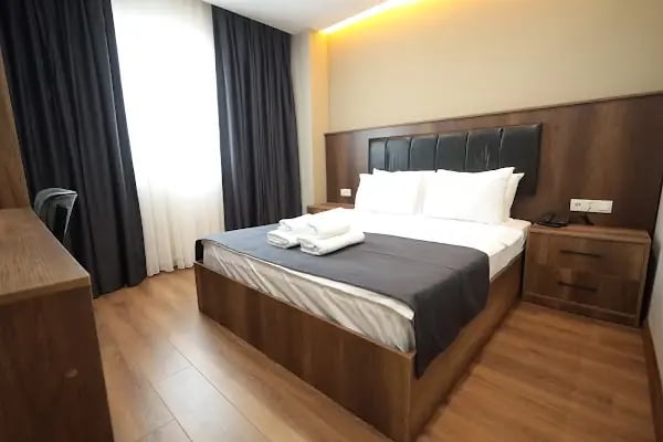 Bzn airport hotel - Resim 8