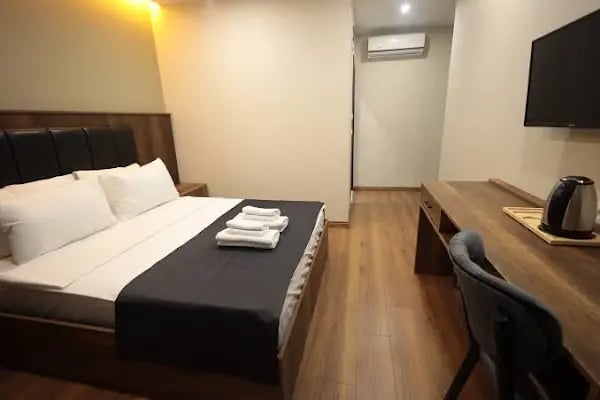 Bzn airport hotel - Resim 10