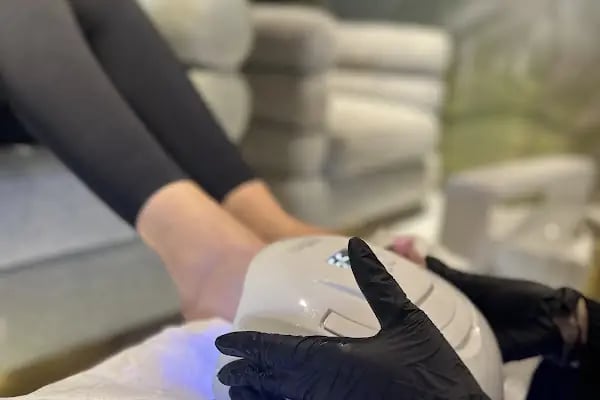 B Nail Art Studio Bitez - Resim 12