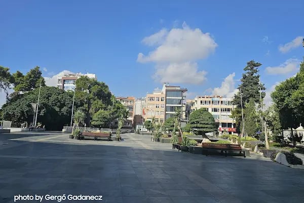 Cumhuriyet Meydanı Kapalı Otaparkı - Resim 10