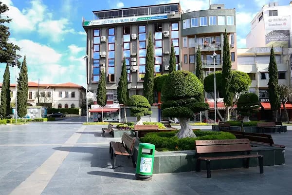 Cumhuriyet Meydanı Kapalı Otaparkı - Resim 6