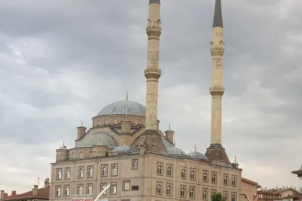 Kuyubaşı Cami - Resim 2