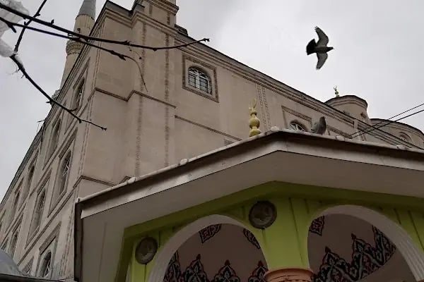 Kuyubaşı Cami - Resim 20