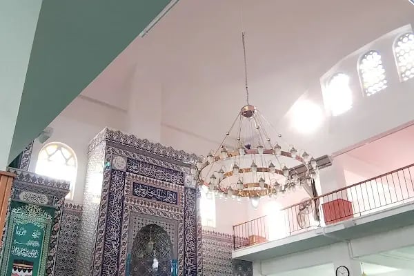 Garipler Cami - Resim 2