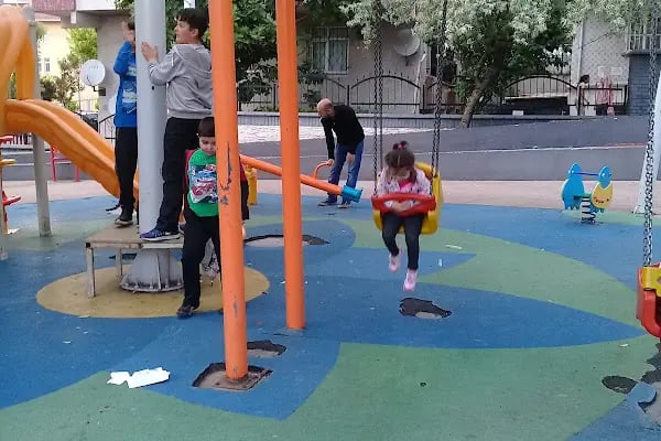 Sadık Özgür Parkı - Resim 2