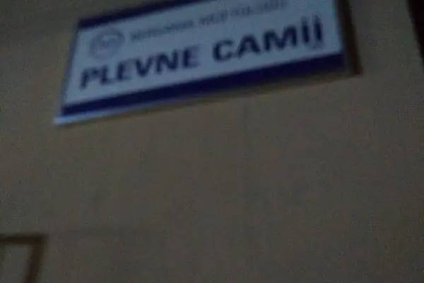 Plevne Cami - Resim 1