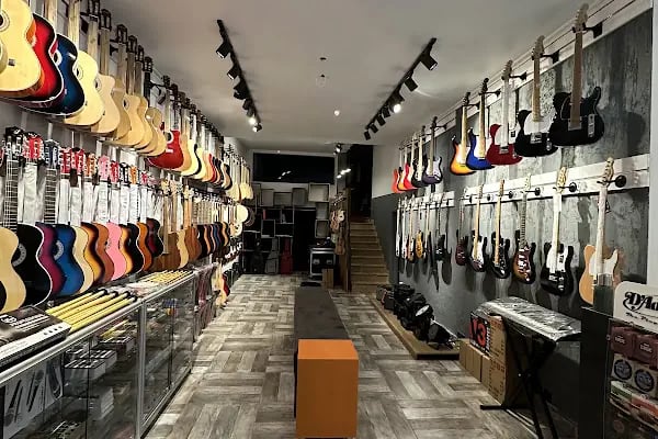 VOKAL MUSIC STORE - Resim 5