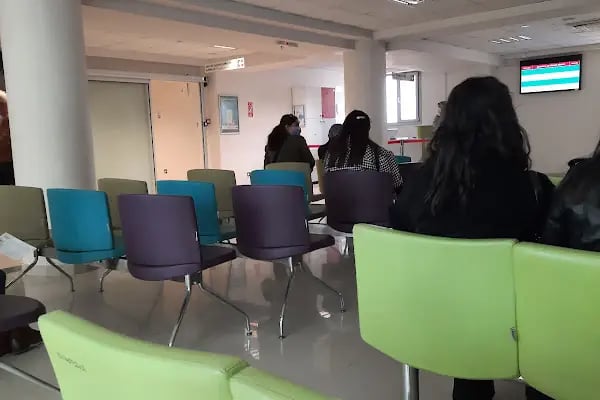 BORNOVA AĞIZ VE DİŞ SAĞLIĞI MERKEZİ BAYRAKLI EK HİZMET BİNASI - Resim 2