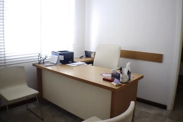 Dr. Ömer Orçun Koçak Muayenehanesi - Resim 11