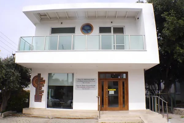 Dr. Ömer Orçun Koçak Muayenehanesi - Resim 12