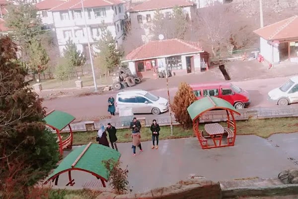 Kamil Bostan Parkı - Resim 4