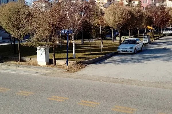Yunus Emre Parkı - Resim 9
