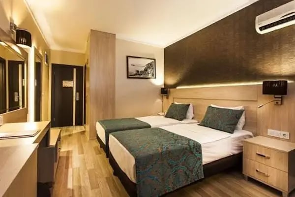 Parador Beach Hotel - Resim 2