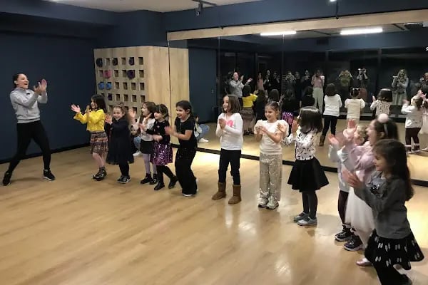 Dance and More - Resim 10
