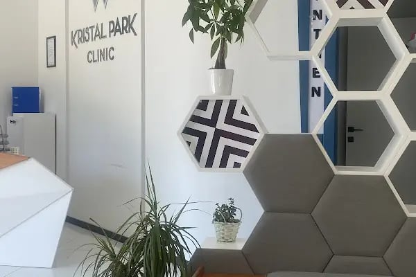 Kristal Park Ağız ve Diş Sağlığı Polikliniği - Resim 10