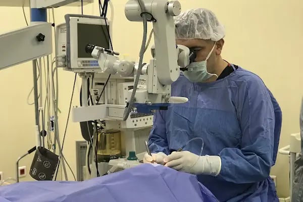Op. Dr. Yenal Erten Göz Polikliniği - Resim 3