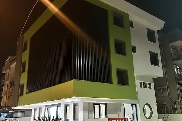 Op. Dr. Yenal Erten Göz Polikliniği - Resim 2