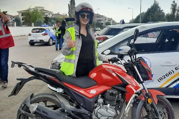 Garanti Sürücü Kursu - Resim 12