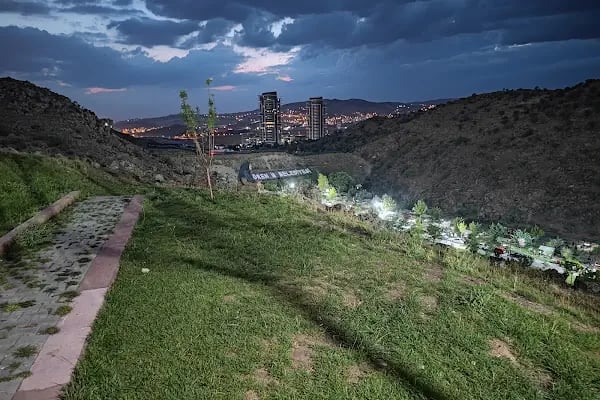 Kartaltepe Kent Ormanı Mesire Alanı - Resim 9