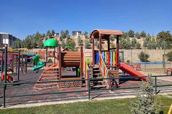 Kartaltepe Kent Ormanı Mesire Alanı - Resim 18