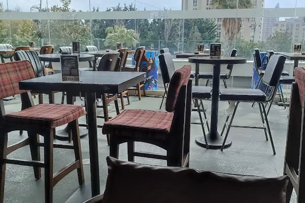 Sir Winston Pub Ataşehir Bulvar 216 - Resim 12