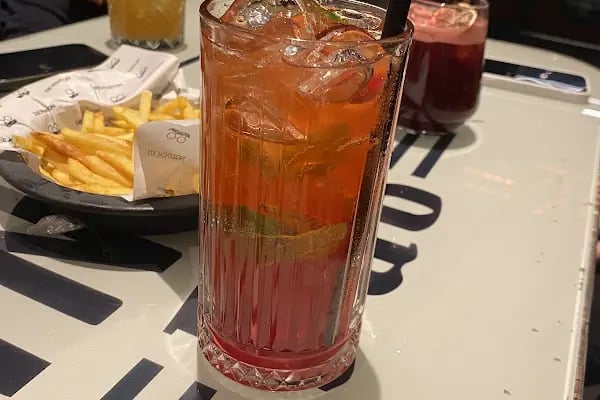 Sir Winston Pub Ataşehir Bulvar 216 - Resim 19
