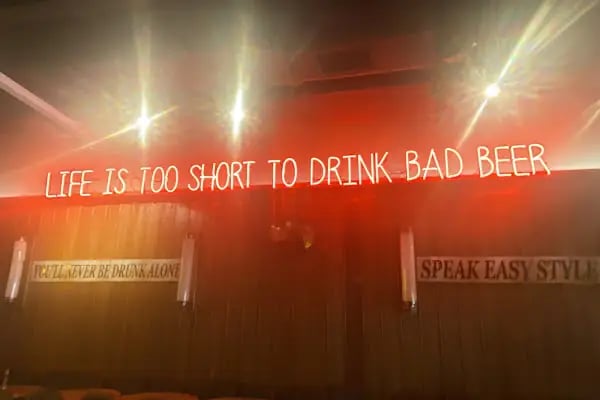 Sir Winston Pub Ataşehir Bulvar 216 - Resim 10