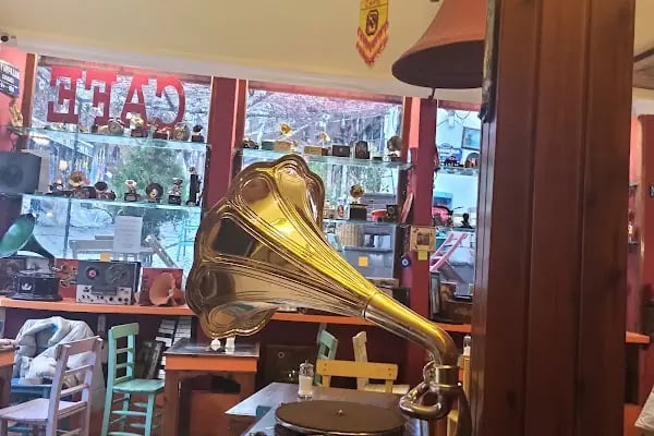 Gramofon Kafe(Gramofoncu Ali) - Resim 16