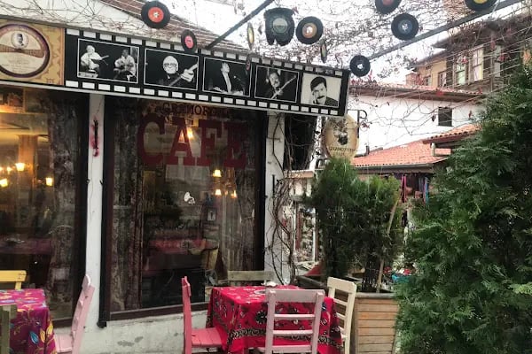 Gramofon Kafe(Gramofoncu Ali) - Resim 2