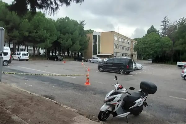 Bursa Teknik Üniversitesi Kütüphanesi - Resim 15