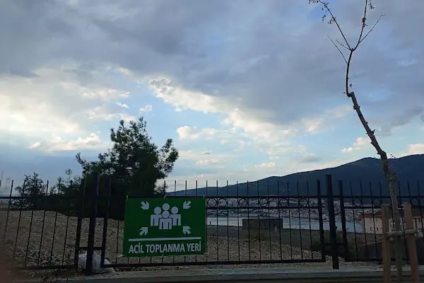 Şehit Gökhan Aydınlı Ortaokulu - Resim 8