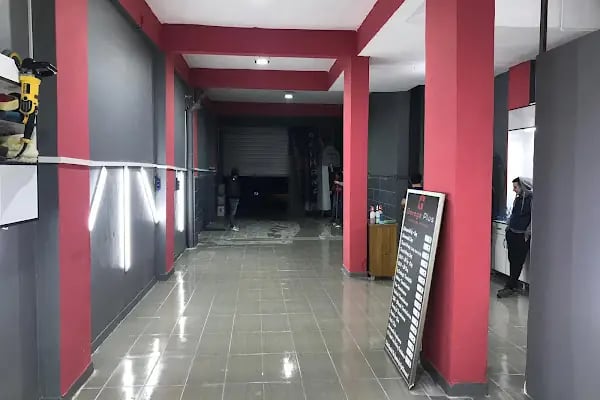 Garage Plus - Resim 5